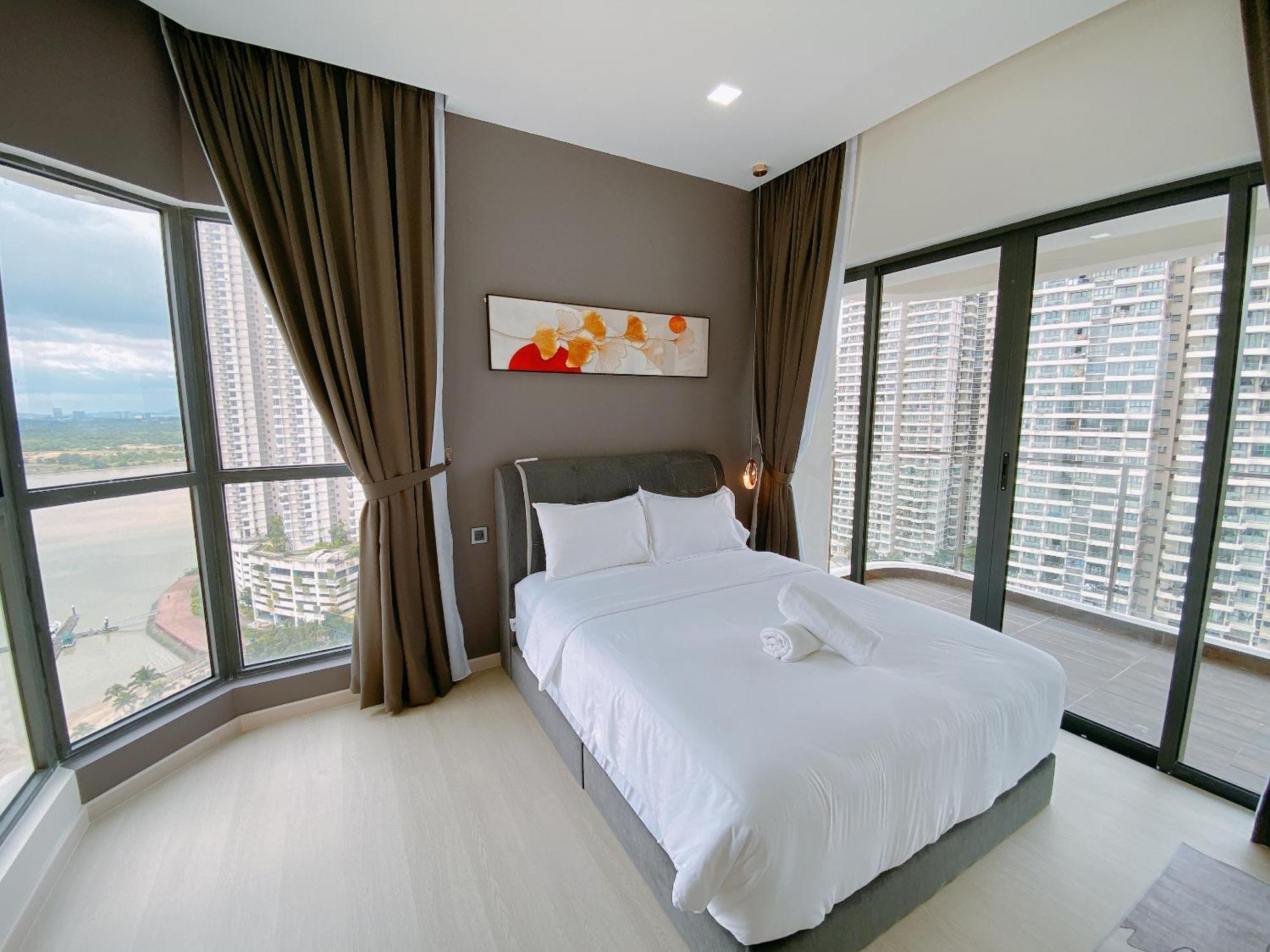 Seafront Country Garden Danga Bay By Lions Bay Apartment Джохор Бахру Стая снимка
